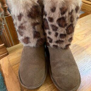 BearPaw leopard fur trimmed boots size 8